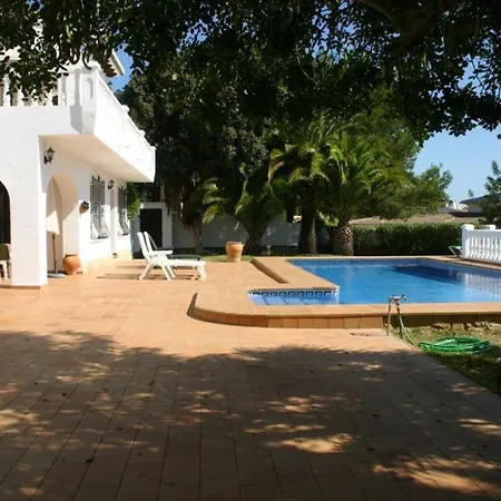 Barry Villa *