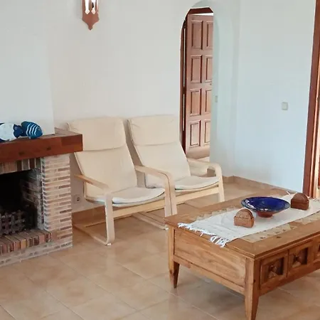 Barry Villa *